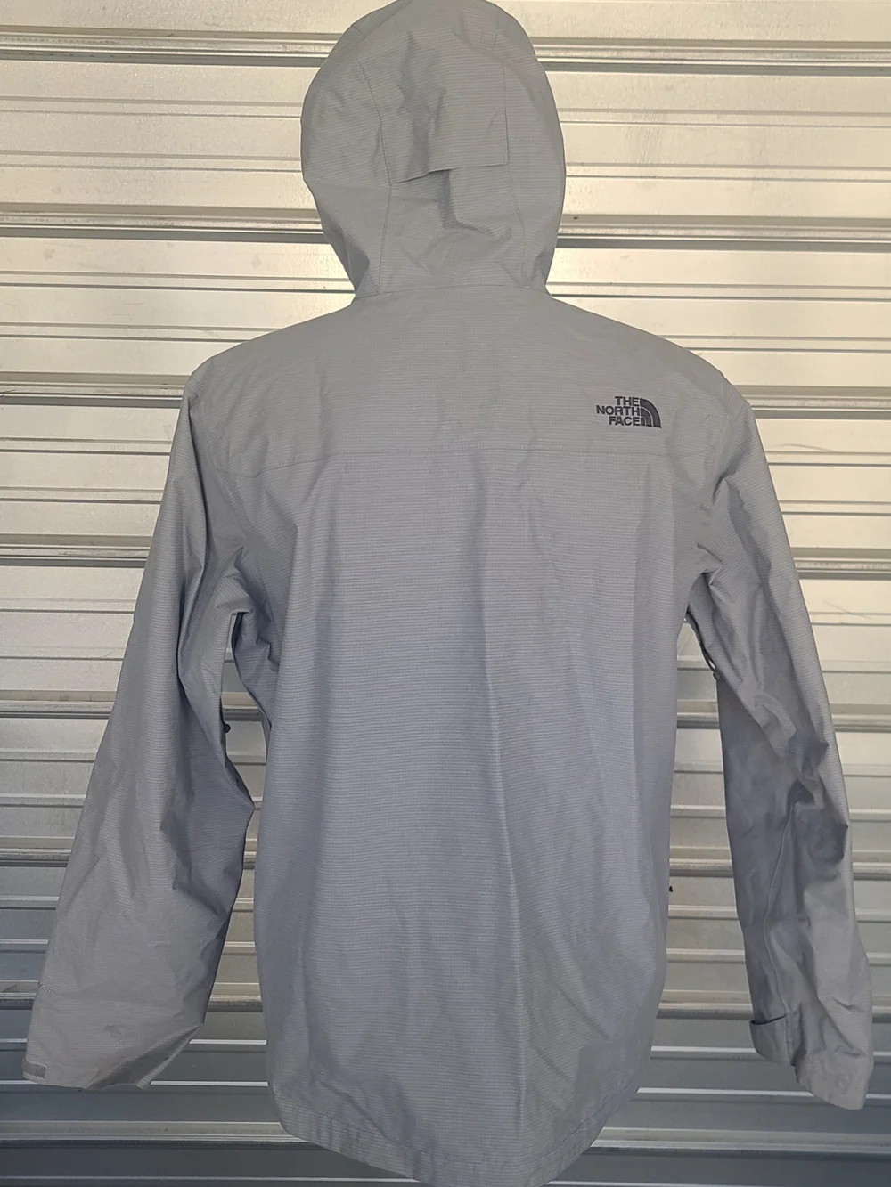 The North Face Mens Large Light Gray Hooded Rain Jacket